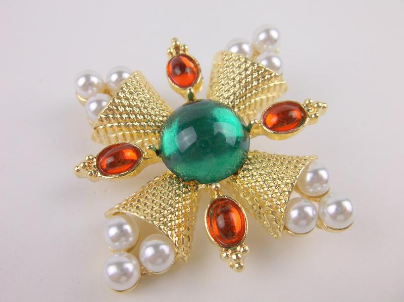 Stunning Large Rhinestone Cross Brooch (1 of 1)