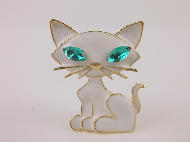 Stunning Enameled Rhinestone Cat Brooch (1 of 1)