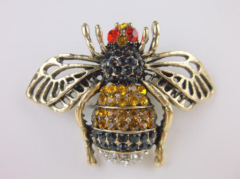 Stunning Rhinestone Bee Insect Brooch (1 of 2)