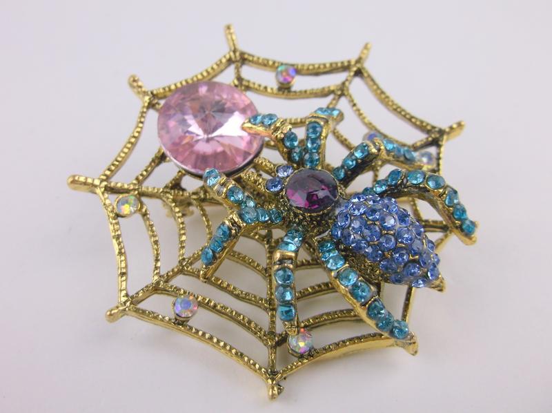 Stunning Large Rhinestone Spider Web Brooch Halloween (1 of 2)