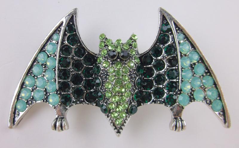 Stunning Rhinestone Bat Brooch Halloween Large (1 of 1)