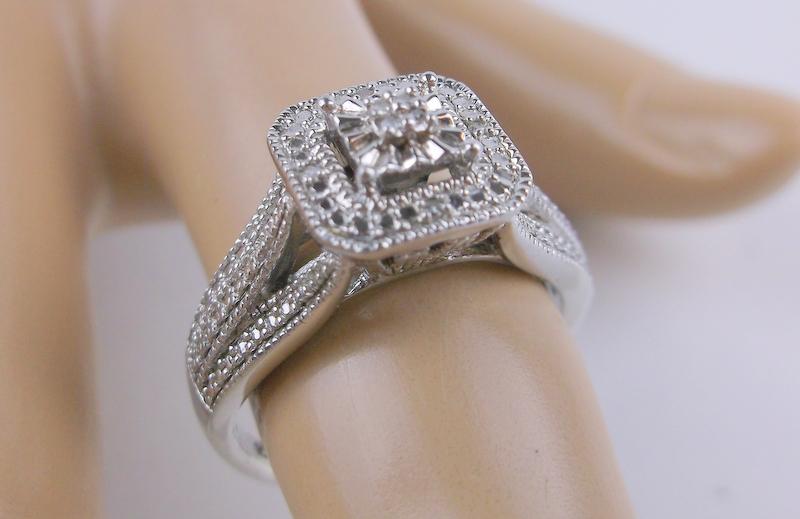 Incredible Sterling Silver Genuine Diamond Ring 7 (1 of 3)