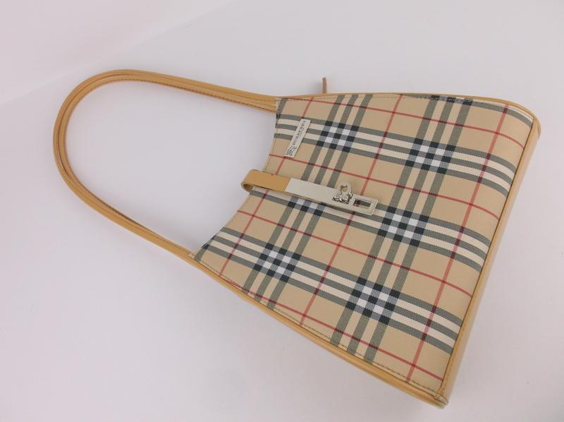 Gorgeous Burberry Handbag Purse: beautiful condition