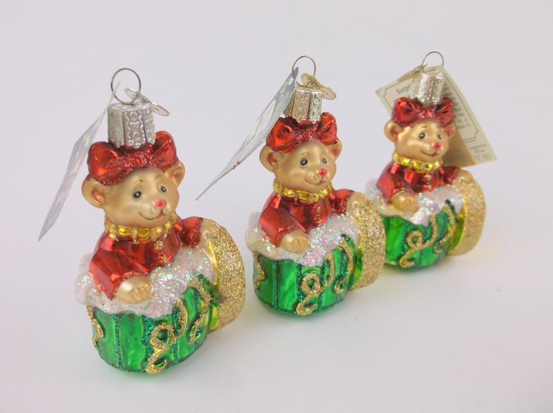 3 Vint Old World Christmas Hand Blown Glass Ornaments: Old World Christmas originals, Vintage, In excellent condition with tags, perfect.