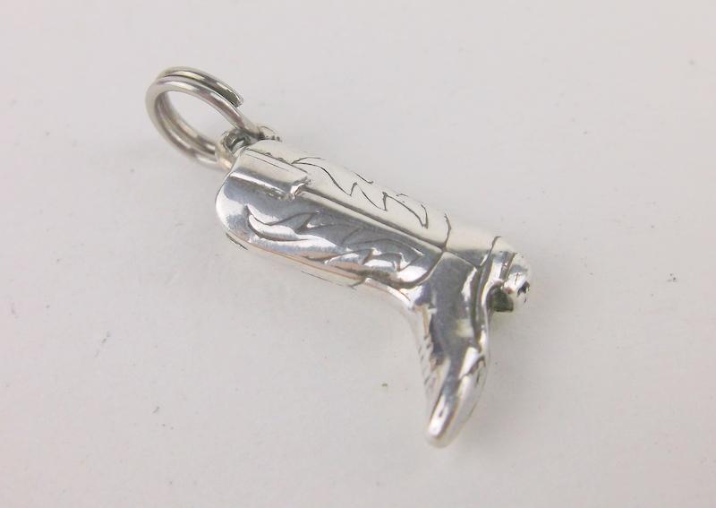 Stunning Sterling Silver Western Boot Charm Pendant: Guaranteed Solid 925 Sterling Silver, in Excellent Condition
