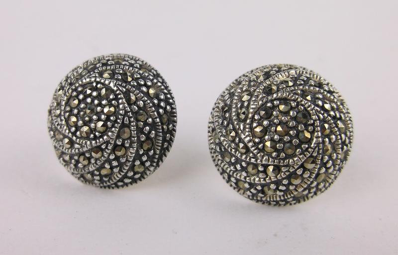 Stunning Large Sterling Silver Marcasite Stud Earrings: Guaranteed Solid 925 Sterling Silver, in Excellent Condition