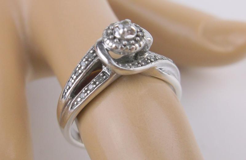 Stunning Sterling Gen Diamond Engagement Ring 7 (1 of 3)