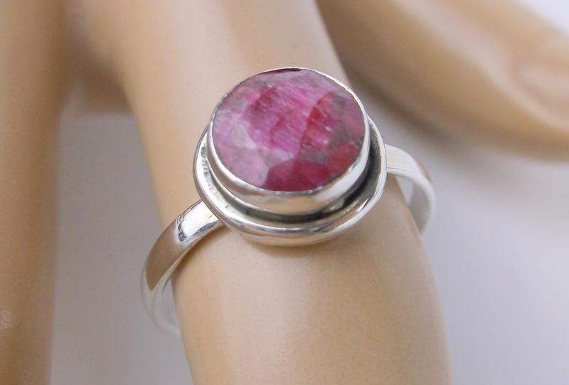 New Sterling Silver 2ct Genuine Ruby Ring 8 (1 of 1)