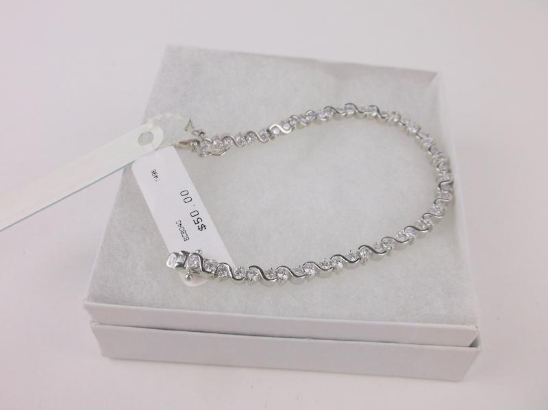 New Boxed Tennis Bracelet 7.5" (1 of 2)