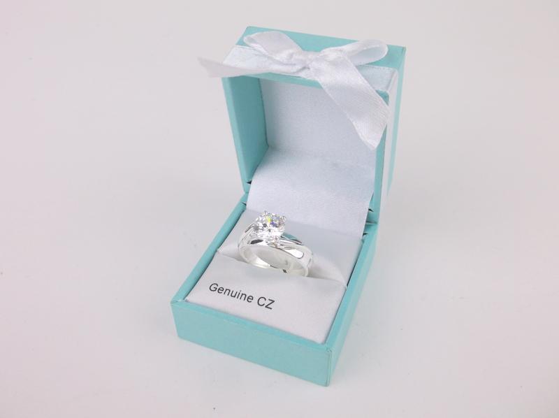 New Boxed Engagement Ring Size 8 (1 of 2)