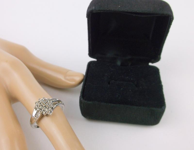 New Boxed Sterling Silver Genuine Diamond Ring 9 (1 of 3)