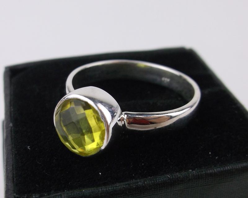 New Boxed Sterling Silver Citrine Ring Size 9 (1 of 2)