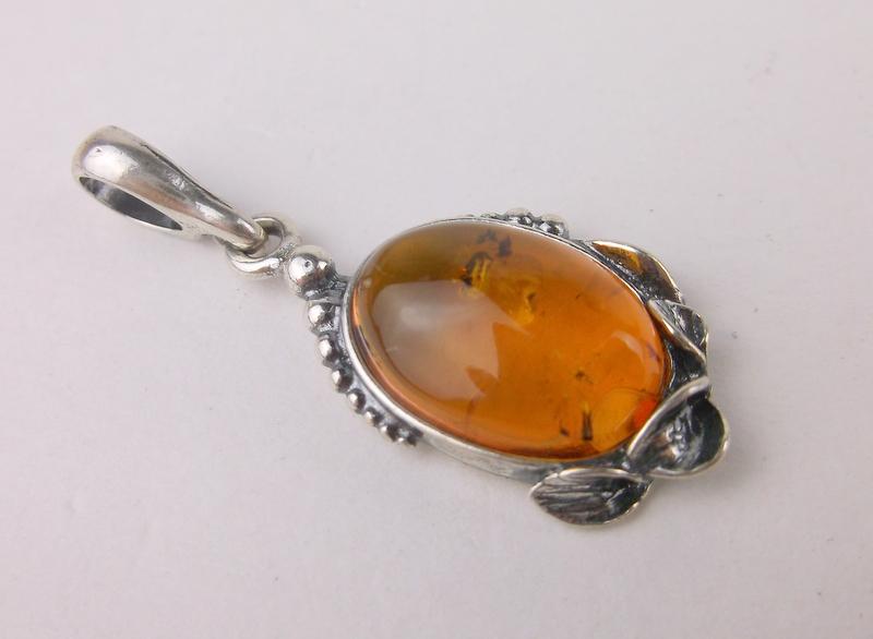 New Sterling Silver Genuine Amber Pendant (1 of 1)