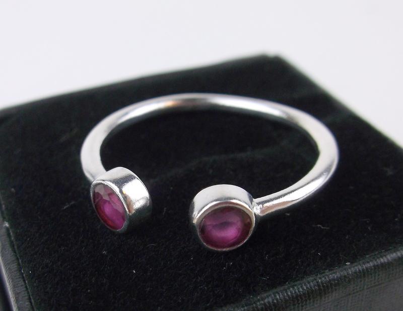 New Boxed Sterling Silver Double Ruby Ring Size 10 (1 of 2)
