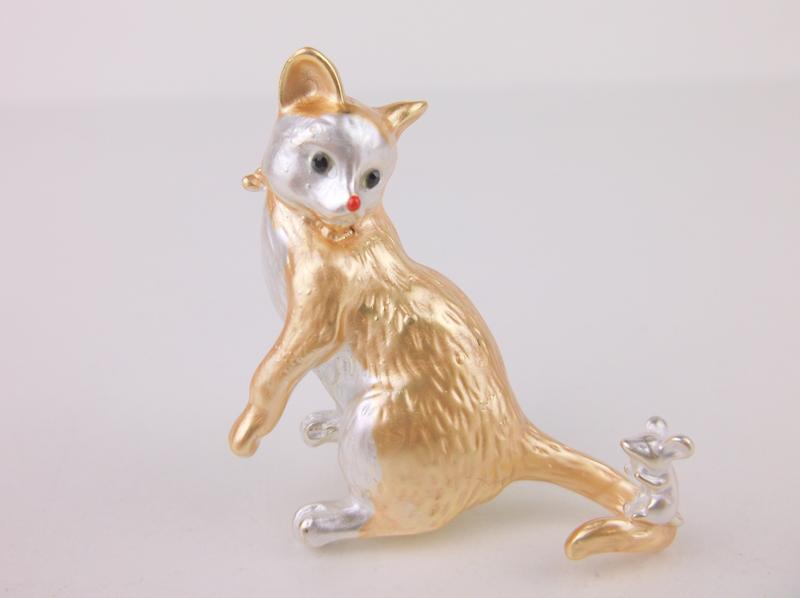 Stunning Enameled Rhinestone Cat Mouse Brooch (1 of 1)