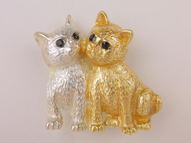 Stunning Large Enameled Rhinestone Kitty Cat Brooch (1 of 1)