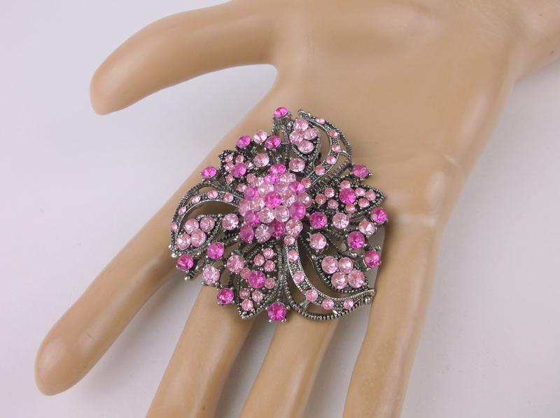 Stunning Large Rhinestone Brooch (1 of 2)