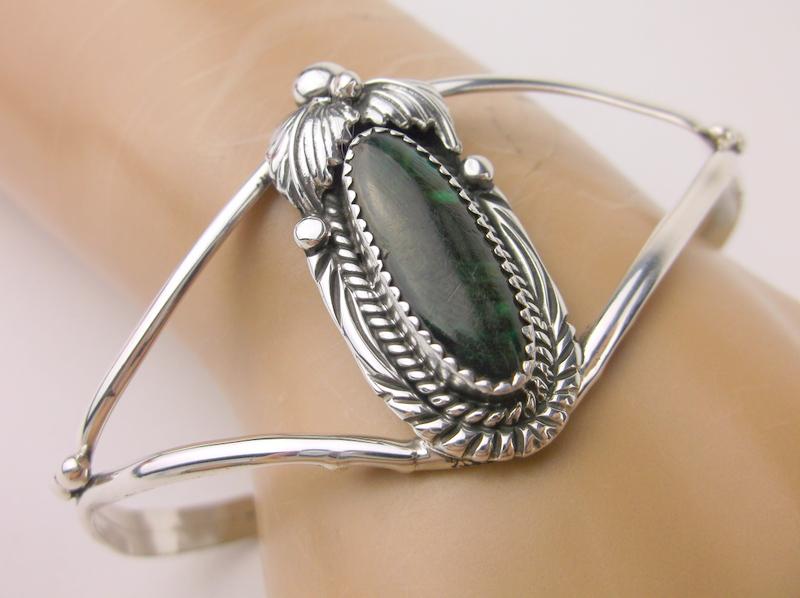 Antique Circle J.W. Navajo Sterling Abalone Cuff (1 of 5)