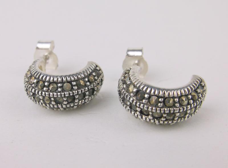 Stunning Sterling Silver Marcasite Earrings Stud (1 of 1)