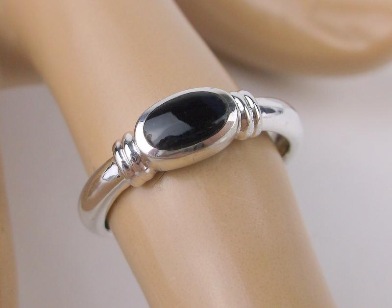 New Sterling Silver Onyx Ring Size 7 (1 of 1)