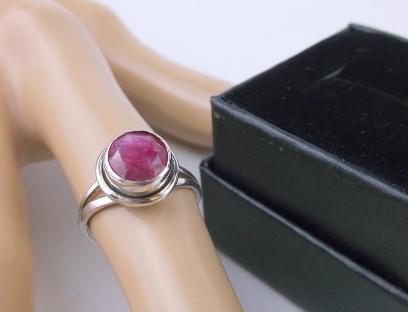 New Boxed Sterling Silver 1.5ct Ruby Ring Size 6 (1 of 1)