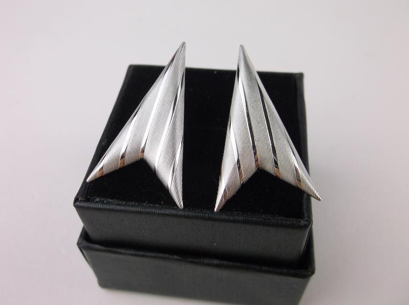 New Boxed Sterling Silver Star Trek Stud Earrings large (1 of 1)
