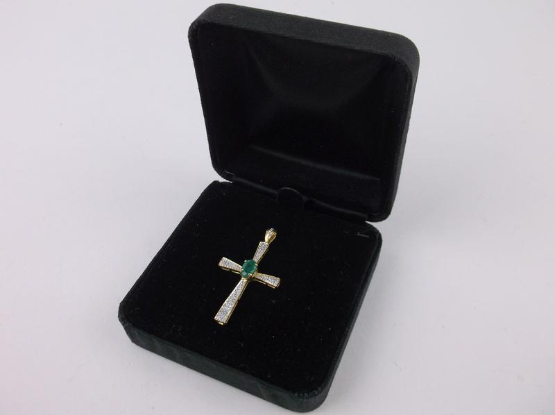 New Boxed 14kt Gold Diamond Emerald Cross Pendant (1 of 3)