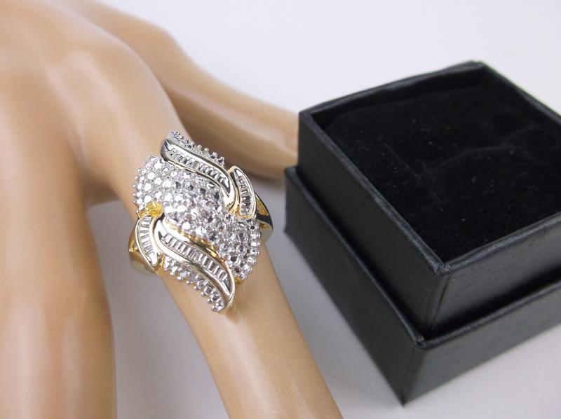 Stunning Boxed Gold Over Sterling Diamond Ring 7.5 (1 of 5)