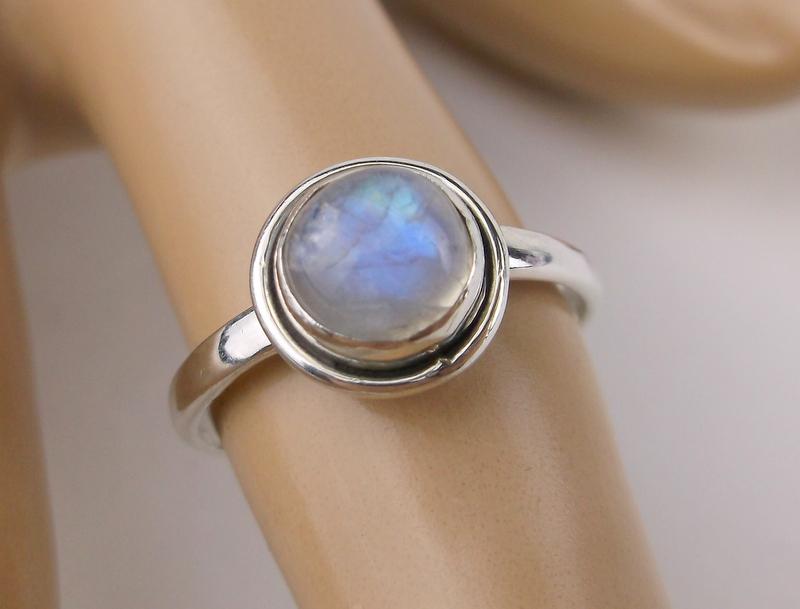 New Sterling Silver Galactic Moonstone Ring 6: Guaranteed Solid 925 Sterling Silver, in Excellent Condition