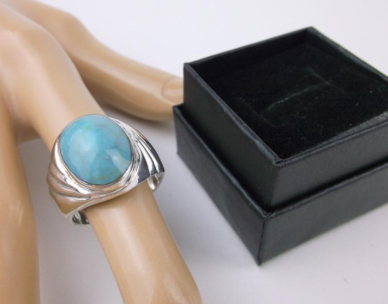Huge Boxed Sterling Turquoise Ring 10 Super Heavy (1 of 2)