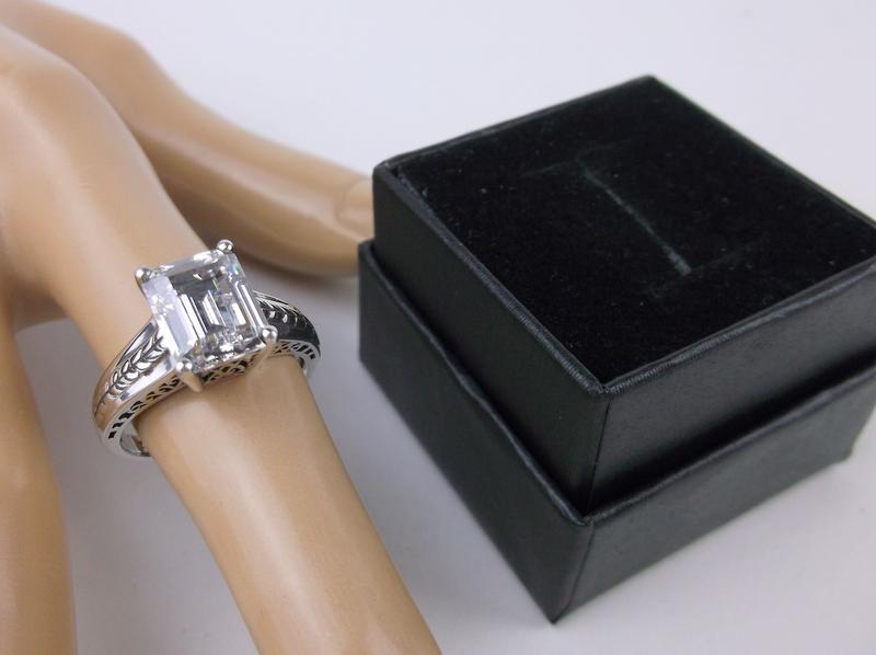 Stunning Boxed Sterling Silver Engagement Ring 8 (1 of 3)