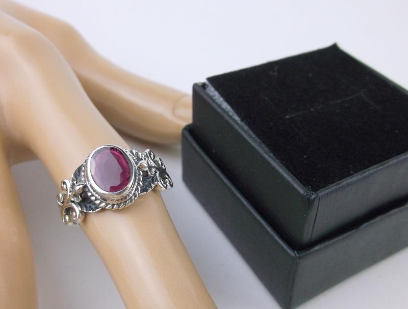 New Boxed Sterling Silver Ruby Ring Size 8 (1 of 2)