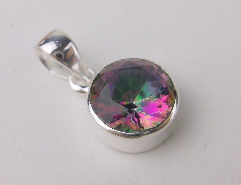 New Sterling Silver Rainbow Topaz Pendant (1 of 1)