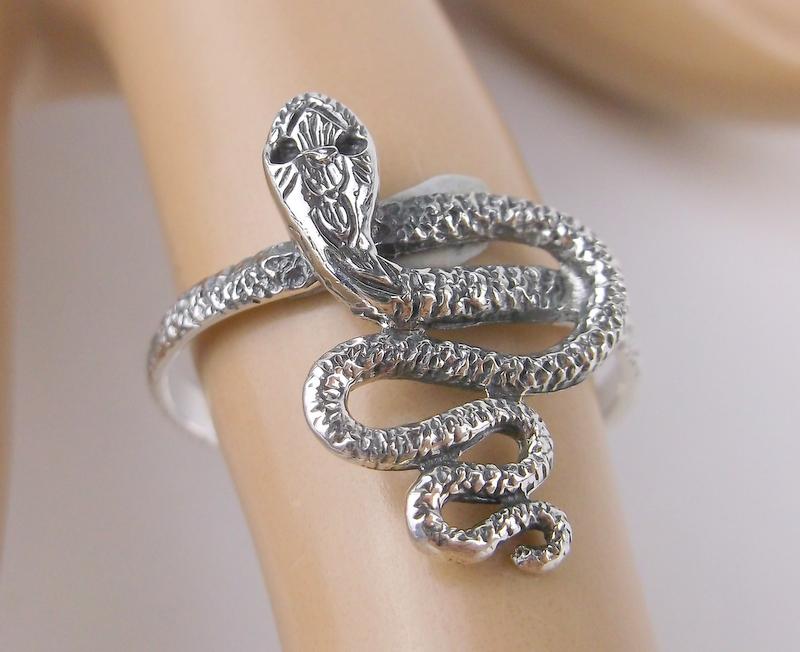 New Sterling Silver Snake Ring Size 7.5 (1 of 1)