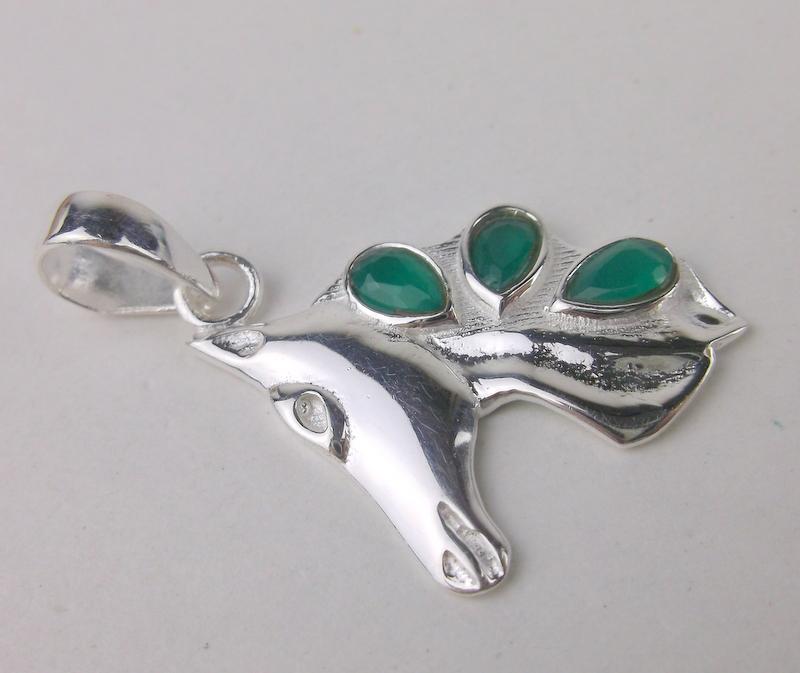 New Sterling Silver Emerald Horse Pendant (1 of 1)