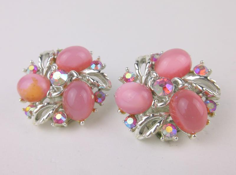 Gorgeous Antique Lisner Rhinestone Earrings (1 of 2)