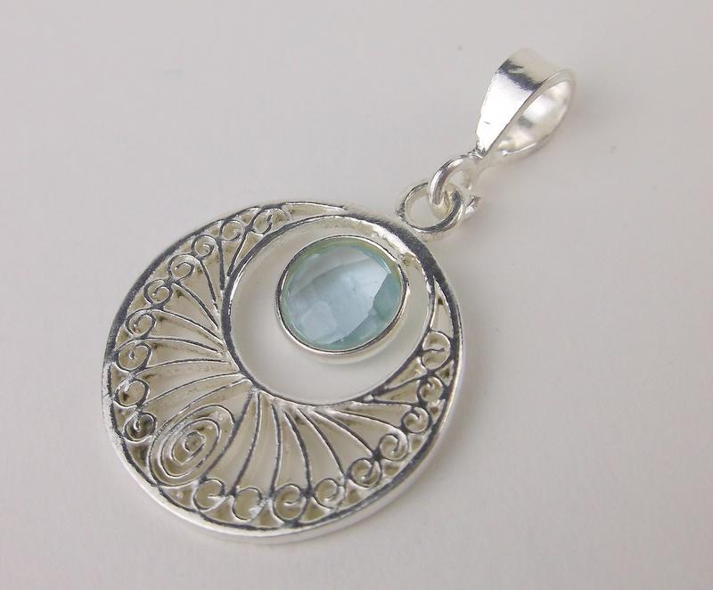 New Sterling Silver Blue Topaz Pendant (1 of 1)