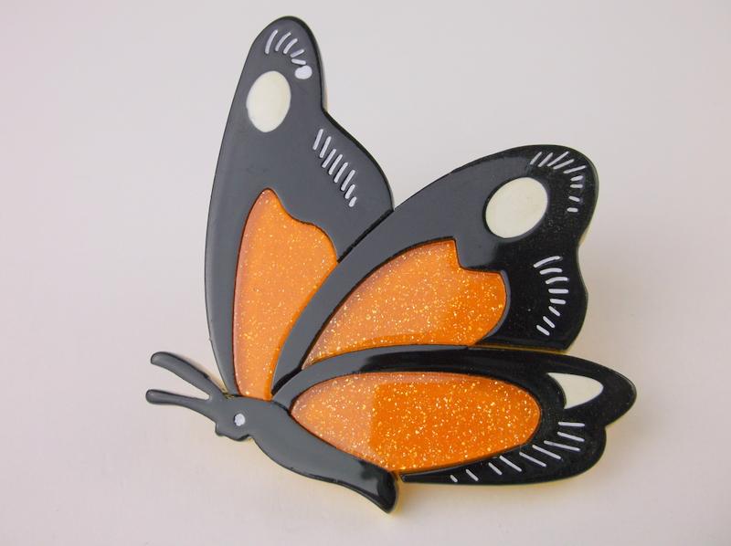 Stunning Large 3-D Lucite Butterfly Brooch (1 of 2)