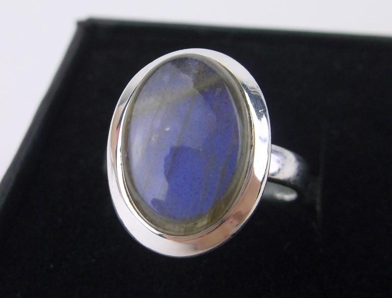 New Boxed Sterling Silver Labradorite Ring Size 6.5 (1 of 2)