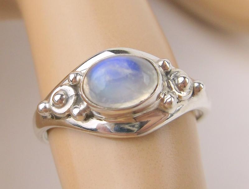 New Sterling Silver Moonstone Ring Size 6.5: Solid Sterling Silver Guaranteed, in Brand New Never Worn Condition.