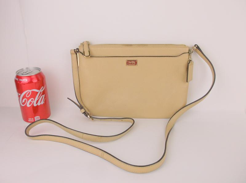 Gorgeous Coach leather Crossbody Handbag Purse (1 of 5)