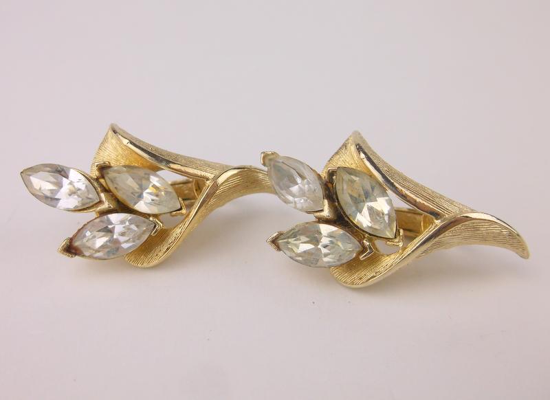 Gorgeous Vintage Coro Craft Rhinestone Earrings: excellent condition