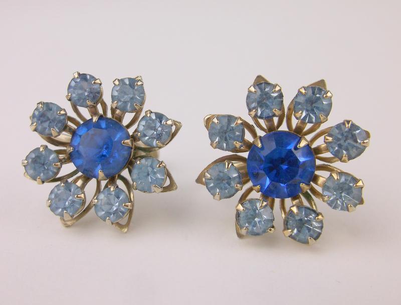 Stunning Antique 1950s Rhinestone Earrings (1 of 2)