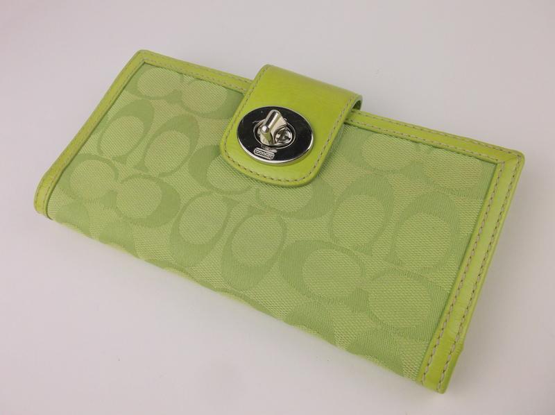 Gorgeous Coach Leather Canvas Wallet (1 of 4)
