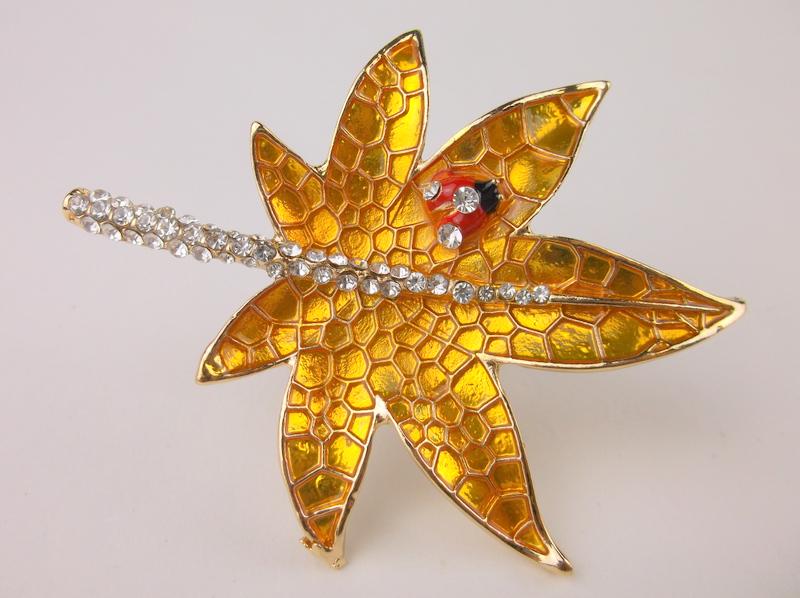 Stunning Enameled Rhinestone Ladybug on Leaf Brooch (1 of 1)