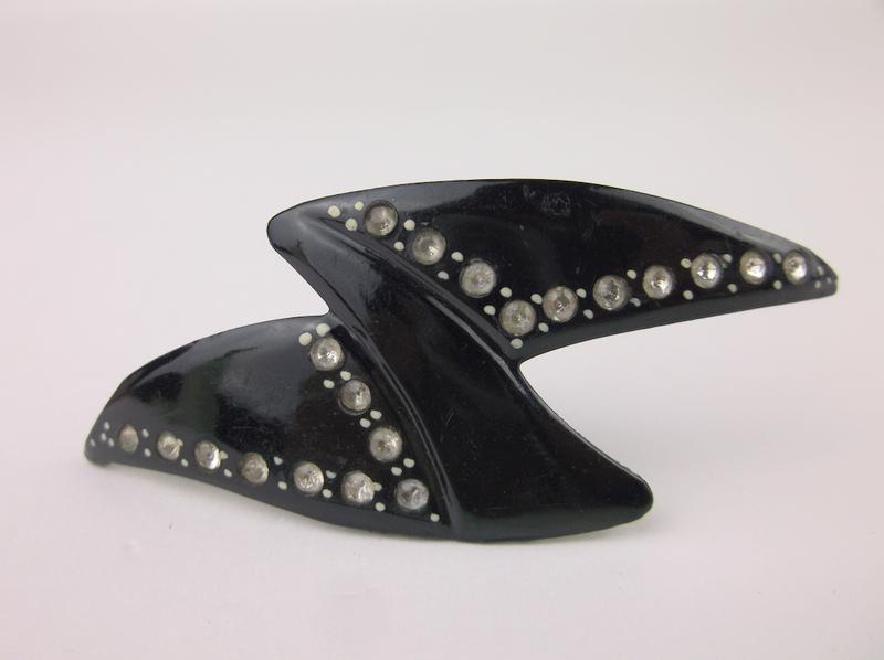 Gorgeous Antique 1940s Rhinestone Brooch (1 of 2)