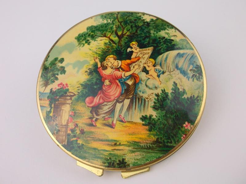 Gorgeous Antique Stratton England Mirrored Compact (1 of 4)