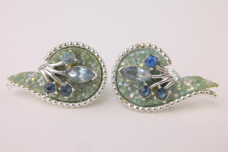 Stunning Vintage Coro Craft Rhinestone Earrings: excellent condition