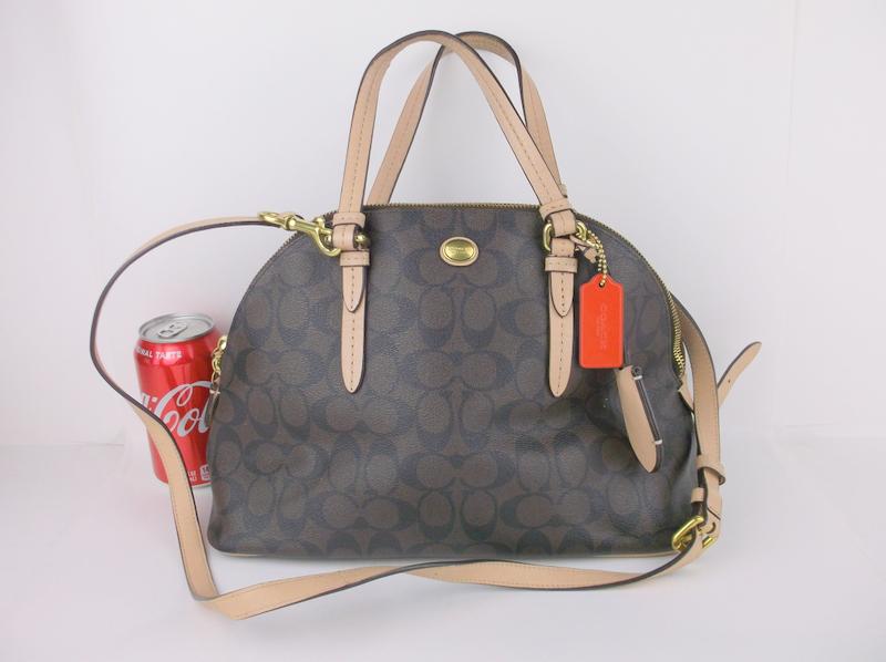 Gorgeous Leather Coach Handbag Purse (1 of 7)