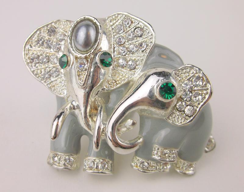 Stunning Vintage Enameled Rhinestone Elephant Brooch (1 of 1)